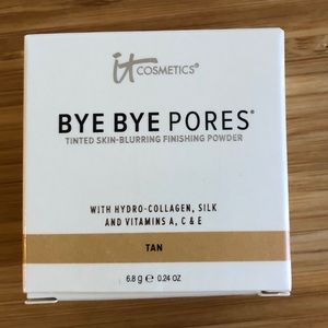it cosmetics Makeup - NIB It Cosmetics Bye Bye Blur Finishing Powder it cosmetics Makeup - NIB It Cosmetics Bye Bye Blur Finishing Powder
